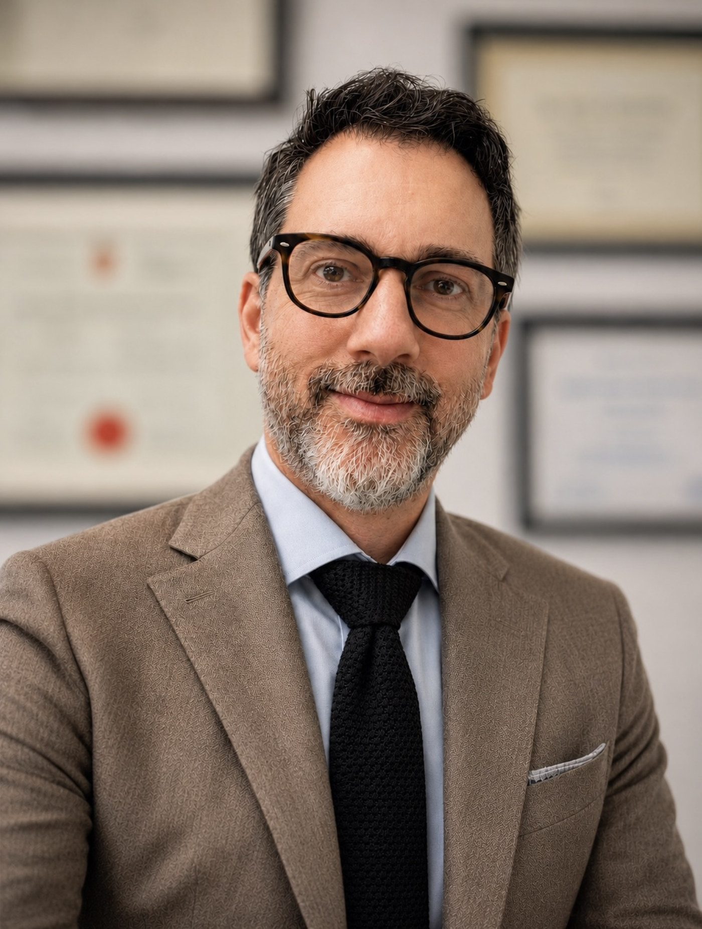 Dr. Daniel S. Guberman, MD, FRCS(C), plastic surgeon in Westmount, Montr&eacute;al